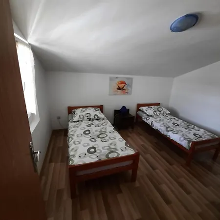 Rozalija Apartment *