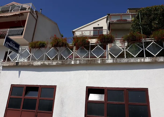 Rozalija Apartment *